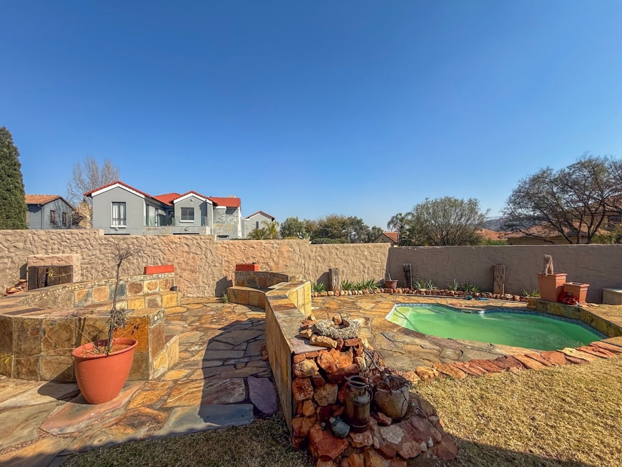 4 Bedroom Property for Sale in Xanadu Eco Park North West